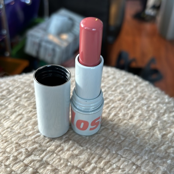 Floss The Concierge Cheek And Lip Tint in Shade Sandals.  New In Box! - Picture 3 of 4